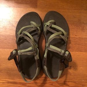 Double strap chacos